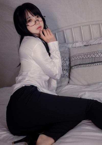 女老师完整版