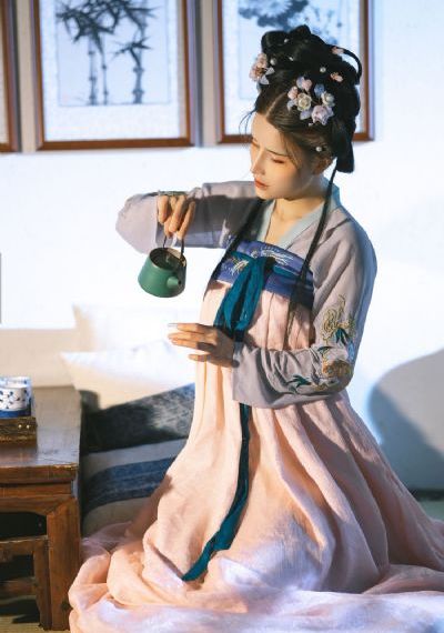 好舒服小雪快深点小说