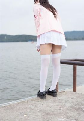 被淋湿的寡妇bd中文字幕